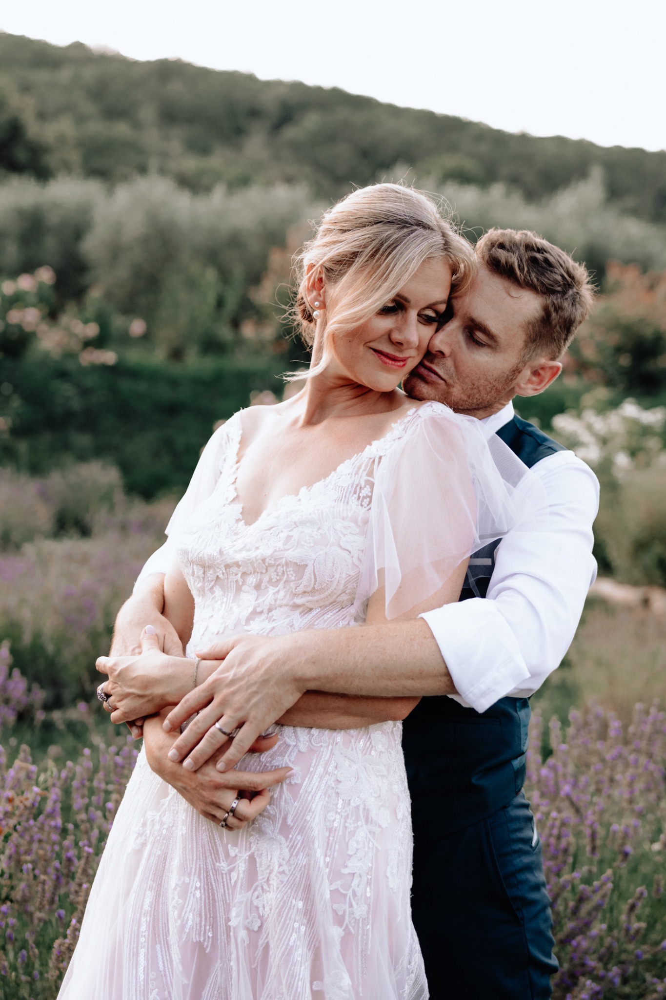 Couple de mariés au Domaine de Valbonne en Provence