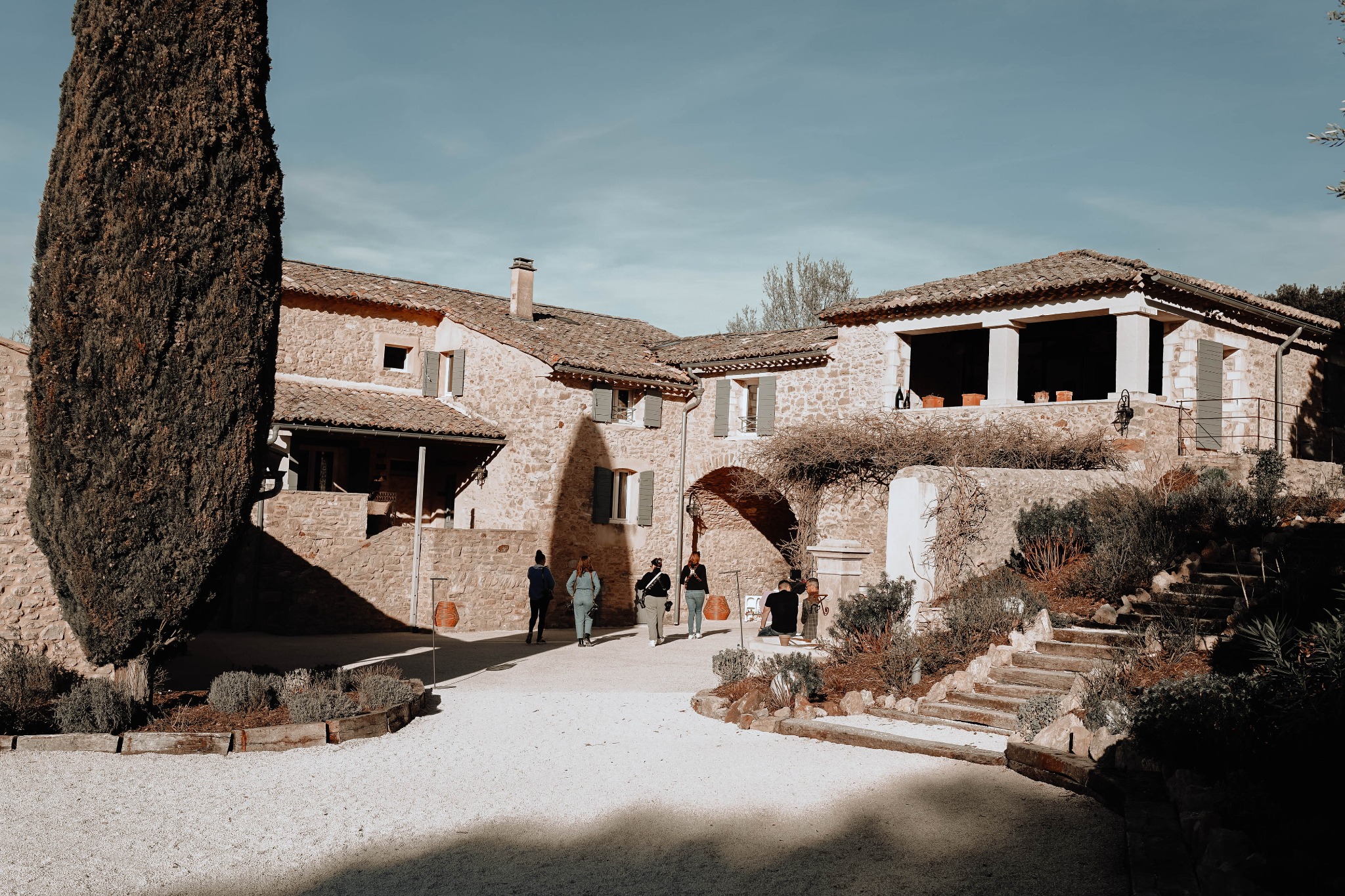 Domaine de mariage dans le Gard photographié par Audrey Alarcon
